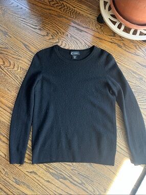 C by Bloomingdale’s cashmere sweater black L